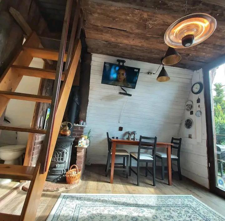 Tiny House In The City Prague Exterior photo
