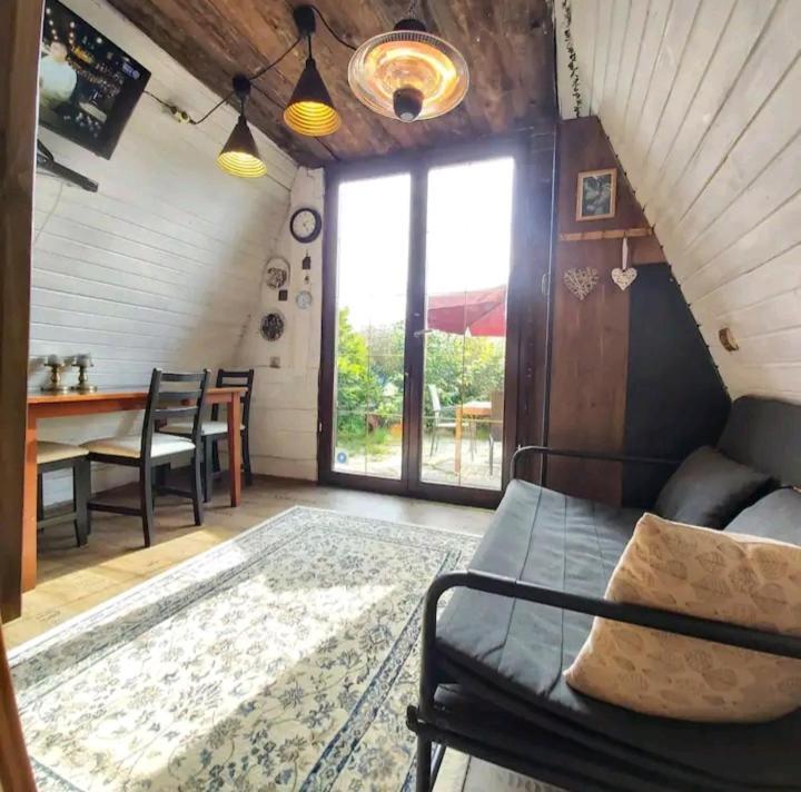 Tiny House In The City Prague Exterior photo