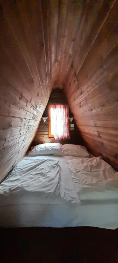 Tiny House In The City Prague Exterior photo
